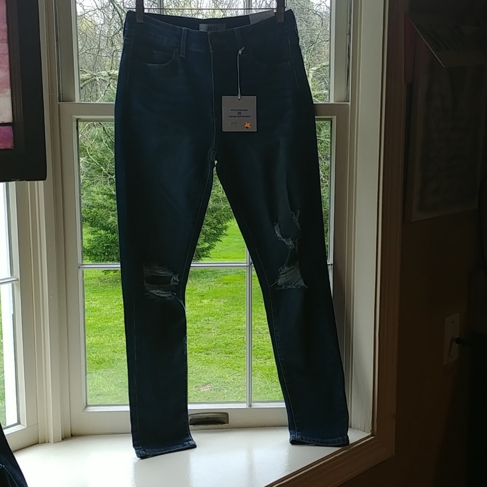 NEW AMAZING SOFT GREAT FIT JEAN